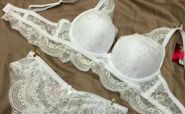 Lingerie & Underwear